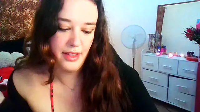 Snapshot of Lilbadmiaxo chatting on February 23, 7:55 pm Lilbadmiaxo online show from February 23, 7:55 pm