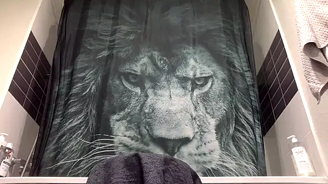 Snapshot of YONIYOGA chatting on February 22, 9:02 pm YONIYOGA online show from February 22, 9:02 pm