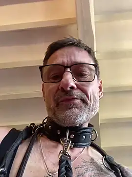 Snapshot of YONIYOGA chatting on March 22, 1:36 pm YONIYOGA online show from March 22, 1:36 pm