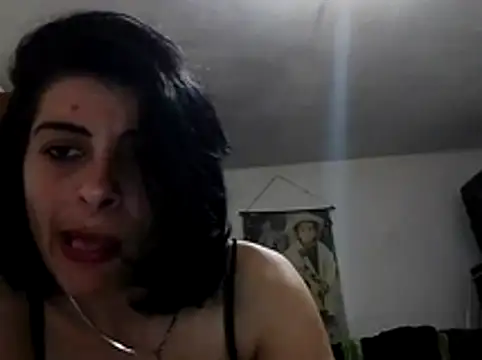 Snapshot of tefutbin3 chatting on April 6, 6:09 pm tefutbin3 online show from April 6, 6:09 pm