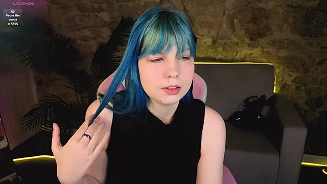 Snapshot of SofiaSterns chatting on March 27, 1:33 am SofiaSterns online show from March 27, 1:33 am