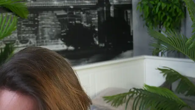 Snapshot of JulyMilky chatting on March 11, 10:27 pm JulyMilky online show from March 11, 10:27 pm