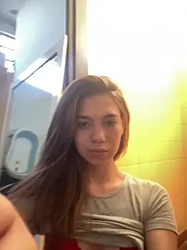 Milagrossuwu online show from March 12, 9:32 pm