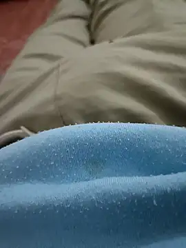 Snapshot of luxxoos chatting on March 31, 4:51 pm luxxoos online show from March 31, 4:51 pm