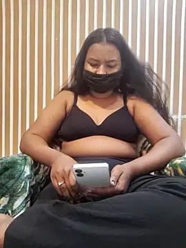 Cutie bae011 online show from February 24, 2:20 am