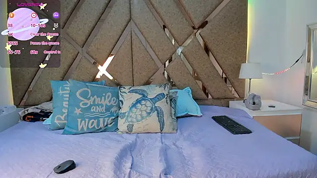 Snapshot of Tashi7 chatting on March 19, 1:48 pm Tashi7 online show from March 19, 1:48 pm