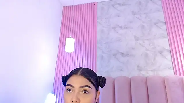 ArianaRougee online show from May 7, 10:31 am