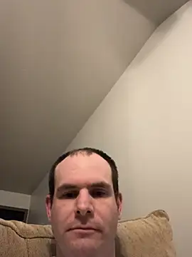 Snapshot of ReadyingClerking chatting on April 7, 12:33 am ReadyingClerking online show from April 7, 12:33 am