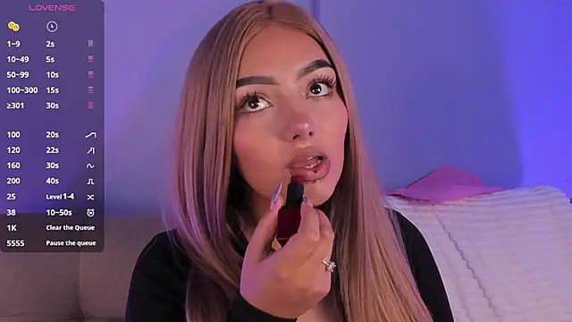 Snapshot of NinaAngel6 chatting on March 3, 1:50 pm NinaAngel6 online show from March 3, 1:50 pm