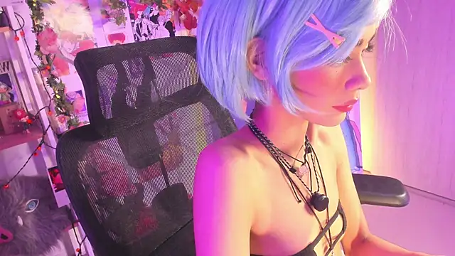 Snapshot of Pamiruss0_ chatting on April 6, 7:31 am Pamiruss0 online show from April 6, 7:31 am