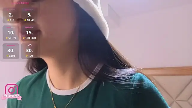 Snapshot of eva_depp_ chatting on April 2, 10:13 am eva depp online show from April 2, 10:13 am