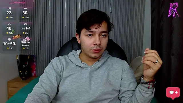 Julian Smith21 online show from May 10, 5:23 am