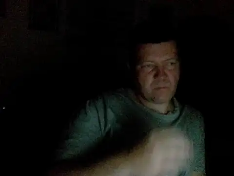 Snapshot of pozitiva000 chatting on March 19, 5:39 pm pozitiva000 online show from March 19, 5:39 pm