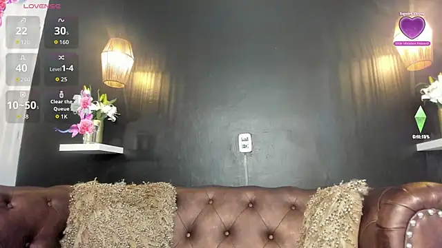 Snapshot of Natashax_ chatting on March 7, 7:44 pm Natashax online show from March 7, 7:44 pm