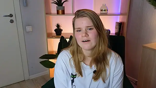 ModestaColato online show from February 22, 12:26 pm