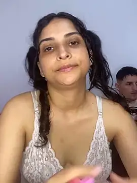 Snapshot of Beauty-and-the-beast- chatting on April 3, 7:56 pm Beauty-and-the-beast- online show from April 3, 7:56 pm