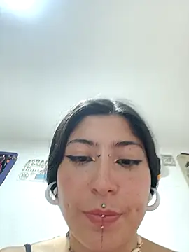 Little Sweett online show from March 15, 1:00 am