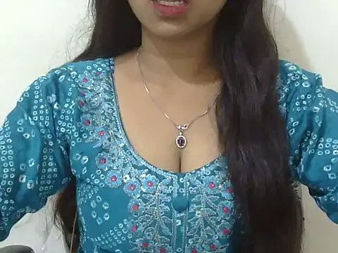 cute momo love online show from June 24, 6:01 am