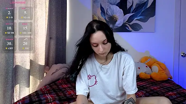 LuxuryLoverss online show from May 17, 11:06 am