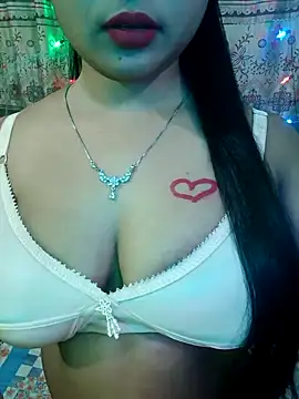 Snapshot of Turshaio chatting on March 7, 6:38 pm Turshaio online show from March 7, 6:38 pm