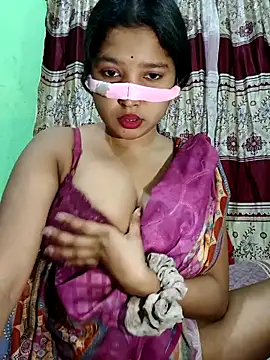 Snapshot of Turshaio chatting on April 8, 5:51 am Turshaio online show from April 8, 5:51 am