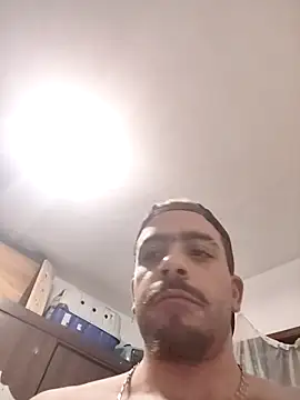 Snapshot of joyboyAct chatting on April 5, 5:04 am joyboyAct online show from April 5, 5:04 am