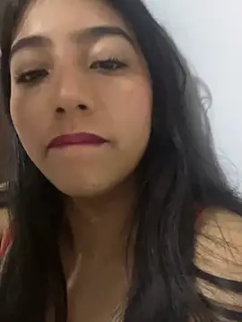 Snapshot of Sexy_mia_outdoors chatting on February 28, 6:14 am Sexy mia outdoors online show from February 28, 6:14 am