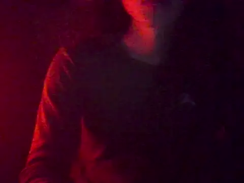 Snapshot of AppleMiel chatting on March 24, 4:06 am AppleMiel online show from March 24, 4:06 am