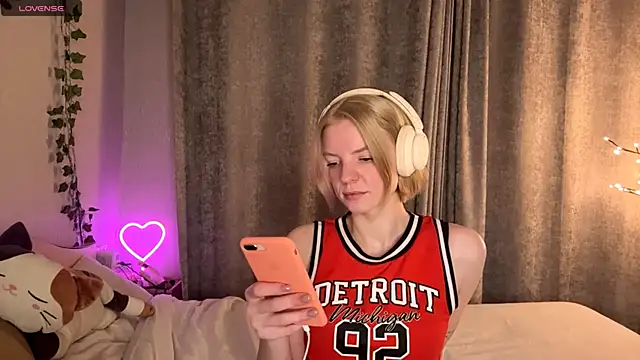 Marry Sornatiko online show from May 14, 6:26 pm