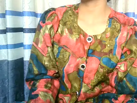 Snapshot of SHILPA_699 chatting on February 25, 2:27 pm SHILPA 699 online show from February 25, 2:27 pm