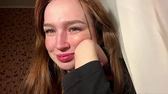 Hanna  Montanna online show from March 4, 8:04 pm