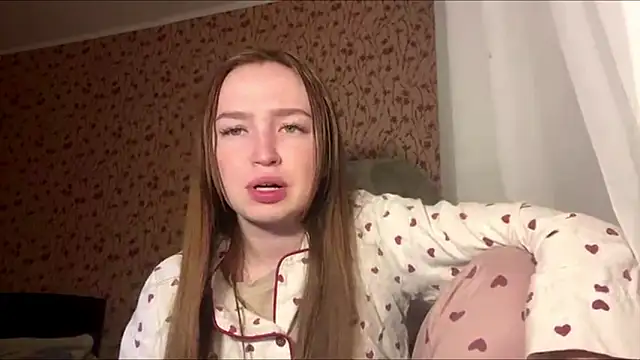 Hanna  Montanna online show from March 11, 3:18 pm