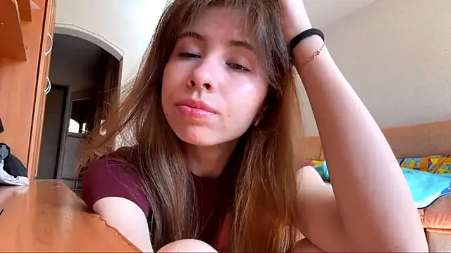 Snapshot of SerenaHawthorne chatting on March 29, 8:36 am SerenaHawthorne online show from March 29, 8:36 am