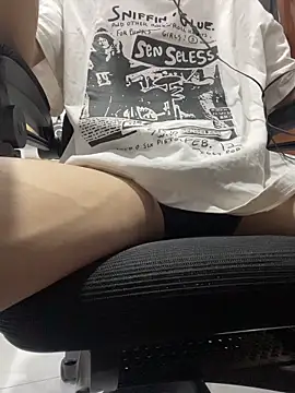 NniuAh online show from April 7, 8:59 am