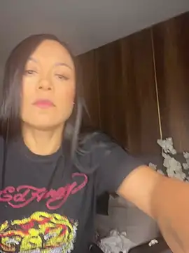 Snapshot of Tiffanyy_Lam chatting on February 27, 10:21 pm Tiffanyy Lam online show from February 27, 10:21 pm