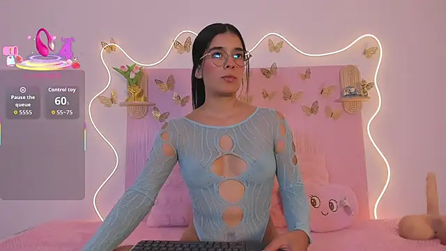 Snapshot of Isaa-queen chatting on March 17, 12:37 am Isaa-queen online show from March 17, 12:37 am