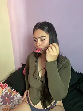 Snapshot of I_Valentina chatting on March 28, 7:46 pm I Valentina online show from March 28, 7:46 pm