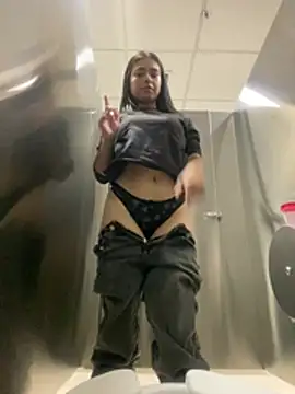 I Valentina online show from May 23, 2:43 pm