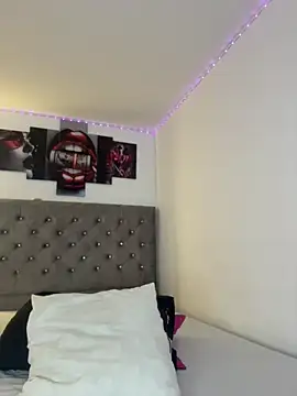 Snapshot of Pamela23x chatting on March 24, 7:52 pm Pamela23x online show from March 24, 7:52 pm