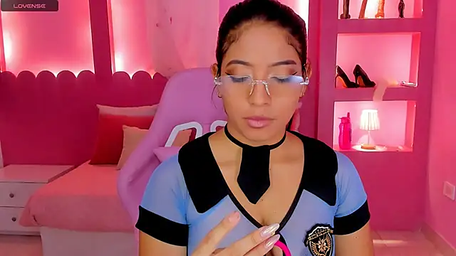 Snapshot of Holy_Lux chatting on March 5, 11:17 am Holy Lux online show from March 5, 11:17 am