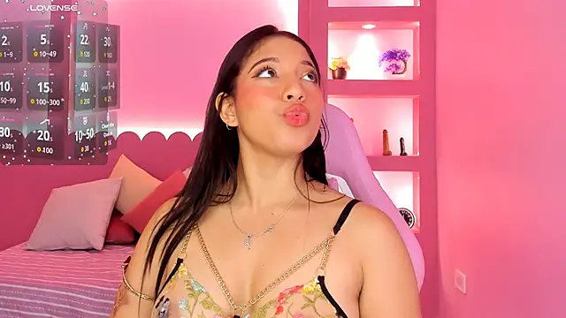 Snapshot of Holy_Lux chatting on April 1, 1:41 pm Holy Lux online show from April 1, 1:41 pm