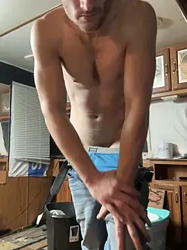 Snapshot of Aarondeweese27 chatting on February 25, 11:58 pm Aarondeweese27 online show from February 25, 11:58 pm