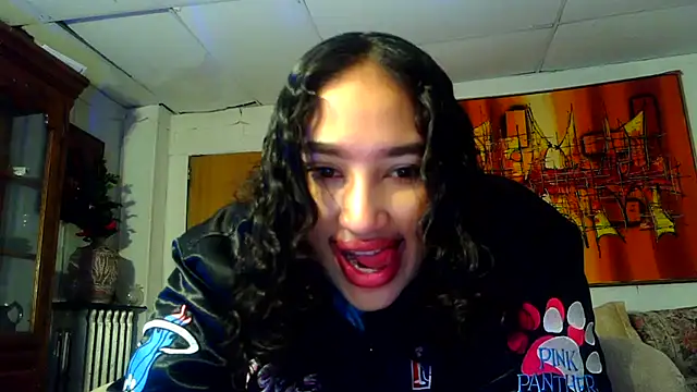 Snapshot of BunnyYT chatting on February 23, 8:01 am BunnyYT online show from February 23, 8:01 am