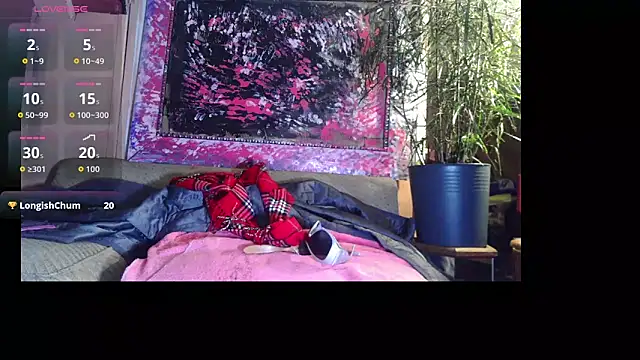 Snapshot of BunnyYT chatting on April 3, 3:26 am BunnyYT online show from April 3, 3:26 am