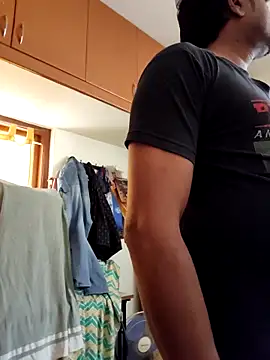 magicmovemen online show from April 3, 7:28 am