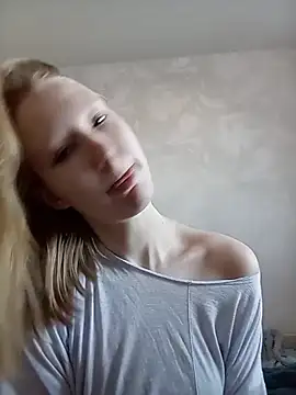 Snapshot of TanyaSavel chatting on March 6, 9:39 am TanyaSavel online show from March 6, 9:39 am