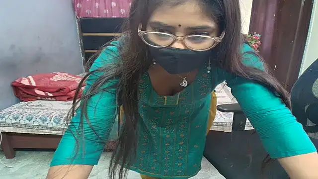 Snapshot of Aayesha-queen chatting on June 26, 5:12 am Aayesha-queen online show from June 26, 5:12 am