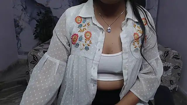 Snapshot of Aayesha-queen chatting on July 3, 4:08 am Aayesha-queen online show from July 3, 4:08 am