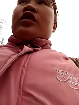 Snapshot of Kathyk7 chatting on March 7, 12:29 am Kathyk7 online show from March 7, 12:29 am