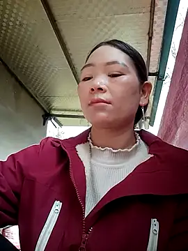 Snapshot of Salyk5 chatting on March 19, 1:42 am Salyk5 online show from March 19, 1:42 am